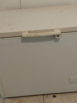 Οριζόντιος καταψύκτης 300 λίτρων σαν καινούργιος, ενεργειακή κλάση F