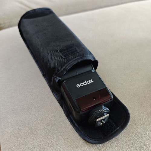 Godox Flash and Trigger Kit for Fujifilm Cameras like new