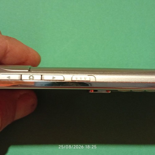 Nokia E6-00 mobile phone, silver, 8 MP camera, Symbian Anna