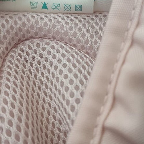 Hello Kitty baby carrier for girl, infant 3.5 to 5 kg like new