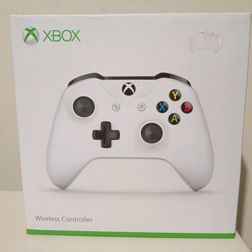 Xbox One 1708 White Wireless Controller new, sealed