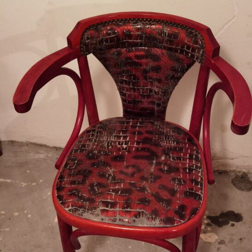 Wooden chairs used, pack of 48, Almeco, with replaceable leatherette