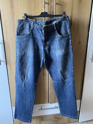 MACK Straight Leg Blue Jeans like new