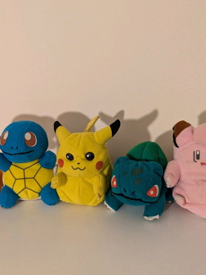 Λούτρινα Pokemon μεταχειρισμένα, πακέτο 5 Tomy με Poke balls