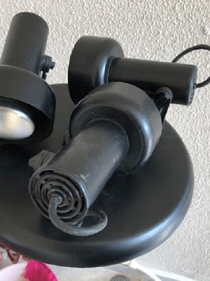 Ceiling spot light used for three bulbs