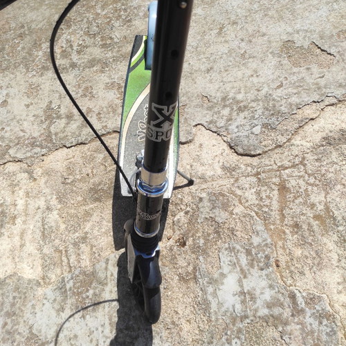 XSpot kids scooter used with handbrake for ages 7+