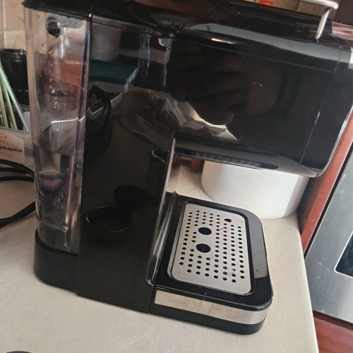 IQ Espresso Machine 1100W 20bar Pressure Black CM-175 like new