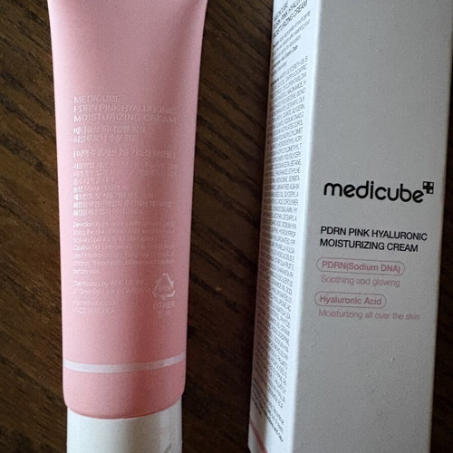 Medicube PDRN Pink Hyaluronic Moisturizing Cream like new