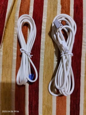 Phone cables like new, pack of 2