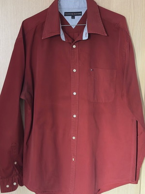 Мъжка риза Tommy Hilfiger L употребявана, зимна плътна материя