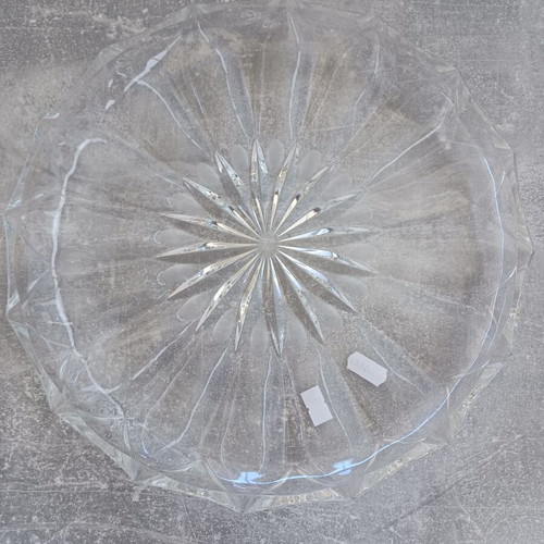 Round serving platter used, 31 cm diameter