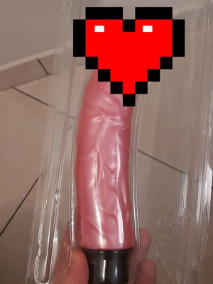 Sex toys realistic XL aid like new with vibration