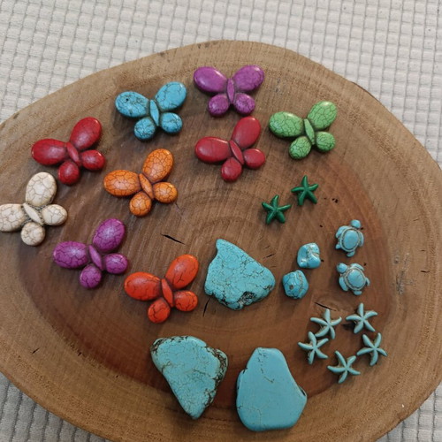 Semi-precious howlite and turquoise elements new