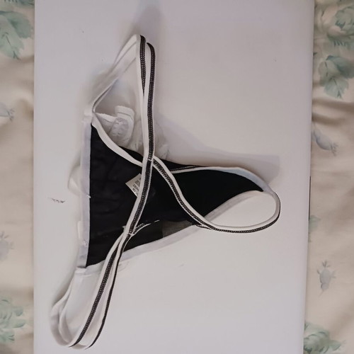 Women's string underwear size M new