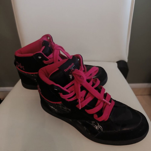 Reebok Classic high sneakers black with fuchsia pink details