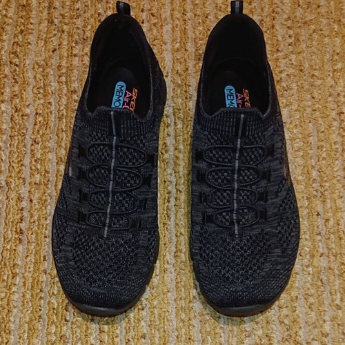 Skechers sports shoes size 39 like new, black