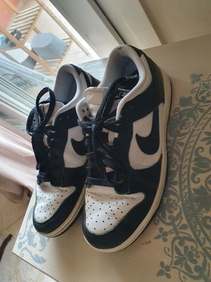 Nike Dunk Low shoes used, size 40.5, black and white
