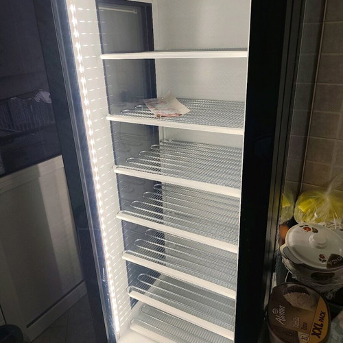 Crystal CRF 400 3D professional display freezer like new