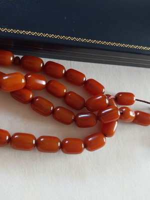 Bakelite komboloi 50 grams used