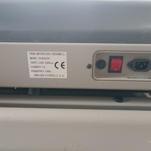 Horizon Paragon treadmill used with shock-absorbing deck