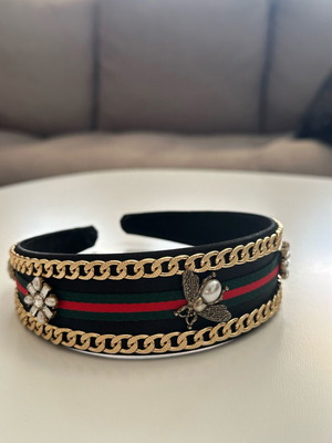 Hairband new, black with decorative chains and embellishments