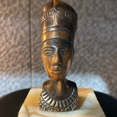 Egyptian decorative set like new, 3 pieces with stone bases