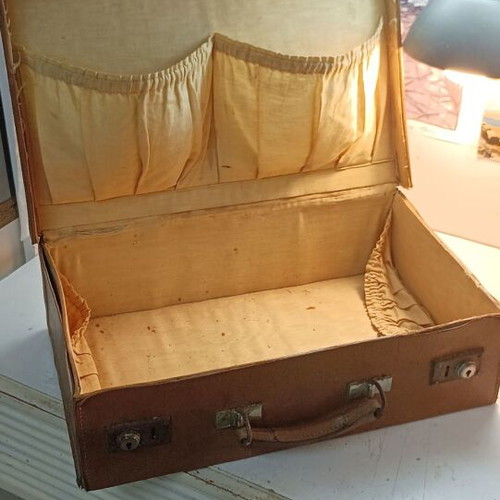 Small vintage suitcase used, circa 1890-1900