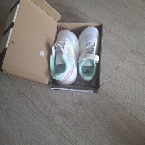 Adidas Runfalcon 5 kids' athletic shoes size 26