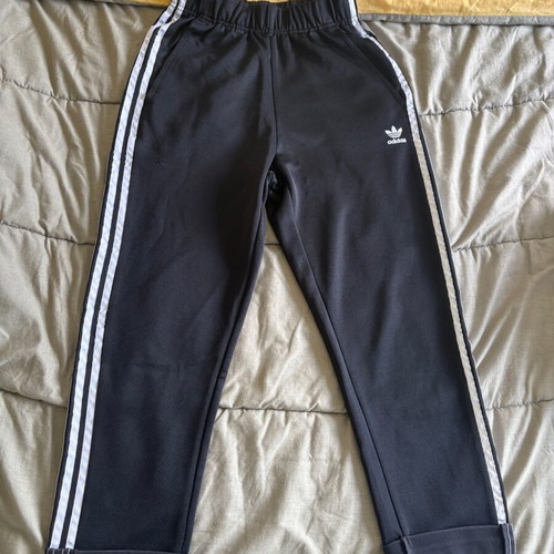 Adidas tracksuit unisex black size XS like new with gift glass