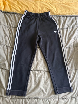 Adidas tracksuit unisex black size XS like new with gift glass