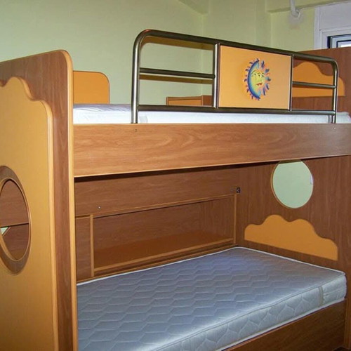Bunk bed with 2 beds and 1 trundle bed, like new, orange and brown