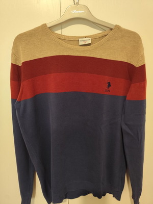 U.S. Polo Assn. men's knit sweater, size M, blue and red