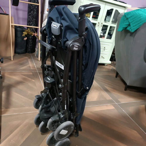 Peg Perego Pliko Mini stroller used, lightweight travel