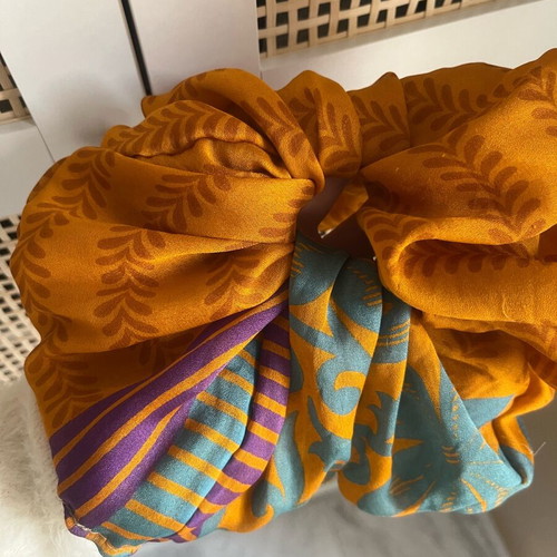 Silk scrunchie new, multicolor, purple