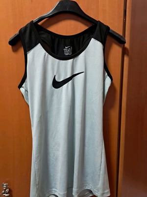 Dri-Fit Nike γυναικεία μπλούζα προπόνησης σαν καινούργια, τιρκουάζ
