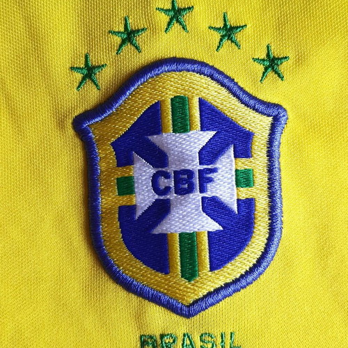 Brazil 2004 Adriano Jersey new, authentic Nike, size Medium