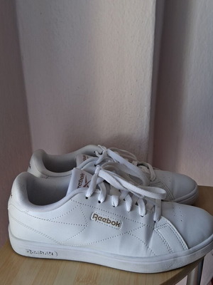 Reebok women's athletic shoes size 38, white