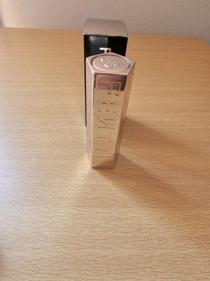 Fenty Beauty Icon Semi Matte Refillable Lipstick 02 Grill Mast'r like new