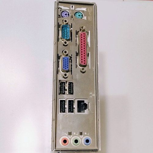 I/O Shield for ASRock 4Core1600-D800 like new, compatible Socket 775 models