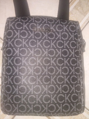 Calvin Klein τσαντάκι σαν καινούριο, μαύρο