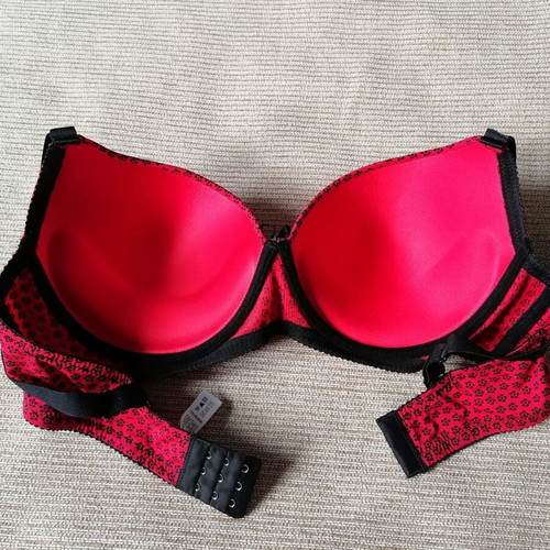 Wonderbra Rumu 90C bra new, black and red