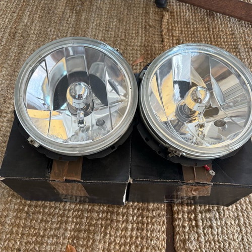 VW Beetle H4 Headlights Pair 1968- Like New