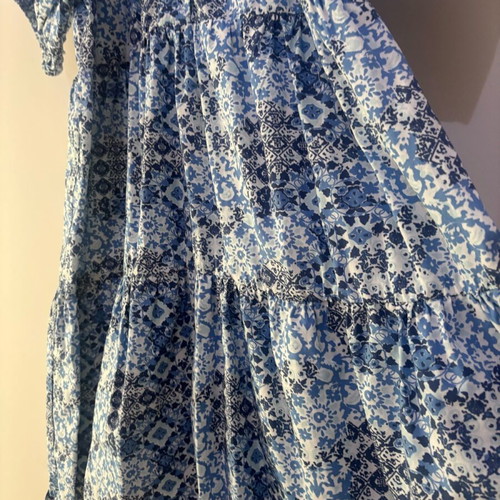BSB short dress like new, white and blue, size S