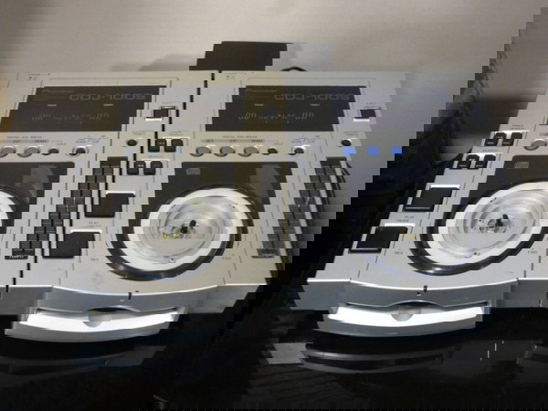 2 X PIONEER CDJ 100S ΓΙΑ ΕΠΙΣΚΕΥΗ Ή ΑΝΤΑΛΛΑΚΤΙΚΑ