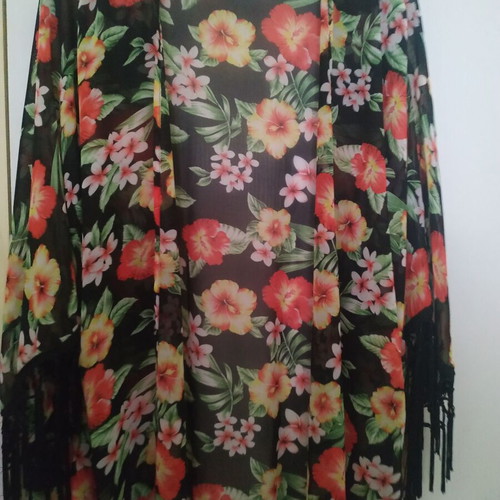 Kimono multicolor like new, free size beachwear cover-up