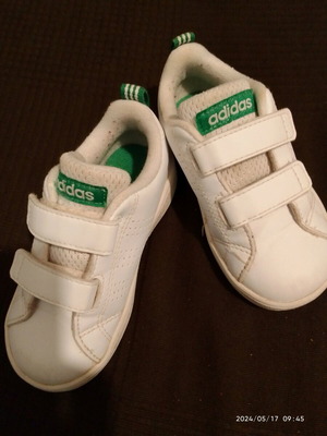Adidas Stansmith kids shoes size 23 like new, white