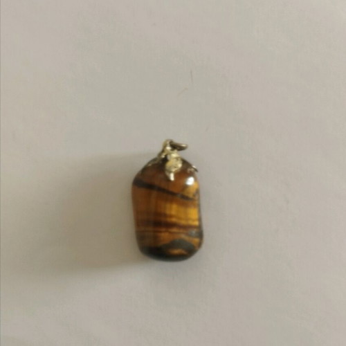 Tiger's Eye pendant like new with silver setting