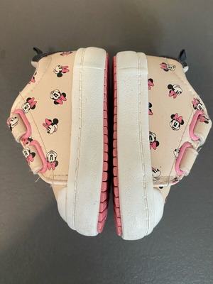 H&M kids shoes like new, beige with Minnie design size 18/19