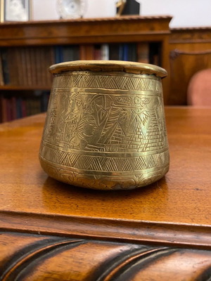Αιγυπτιακή αντίκα 19ου αιώνα μπρούτζινο χειροποίητο δοχείο μεταχειρισμένο