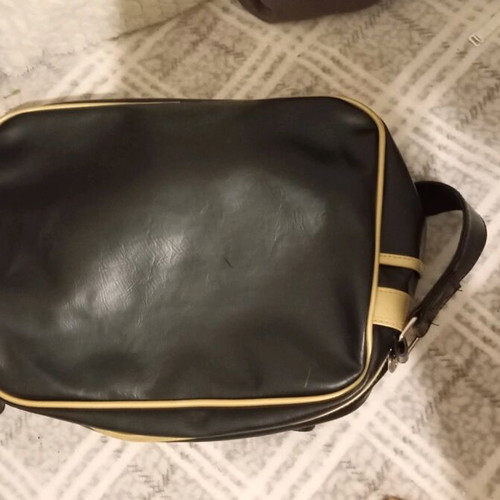 Gola crossbody bag like new, large